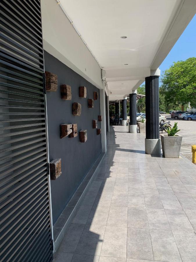 T+ Hotel Sungai Petani Exterior photo